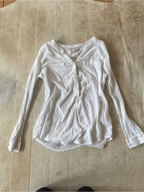 Old Navy White Long-Sleeve Henley Top Gauze pattern 100% cotton Medium
